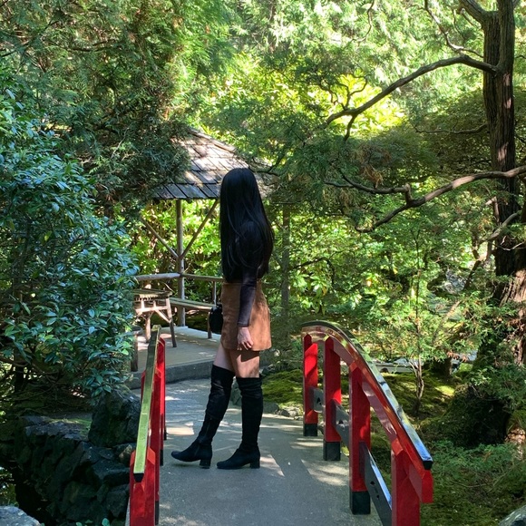 Meet your Posher, Robin - Picture 1 of 1